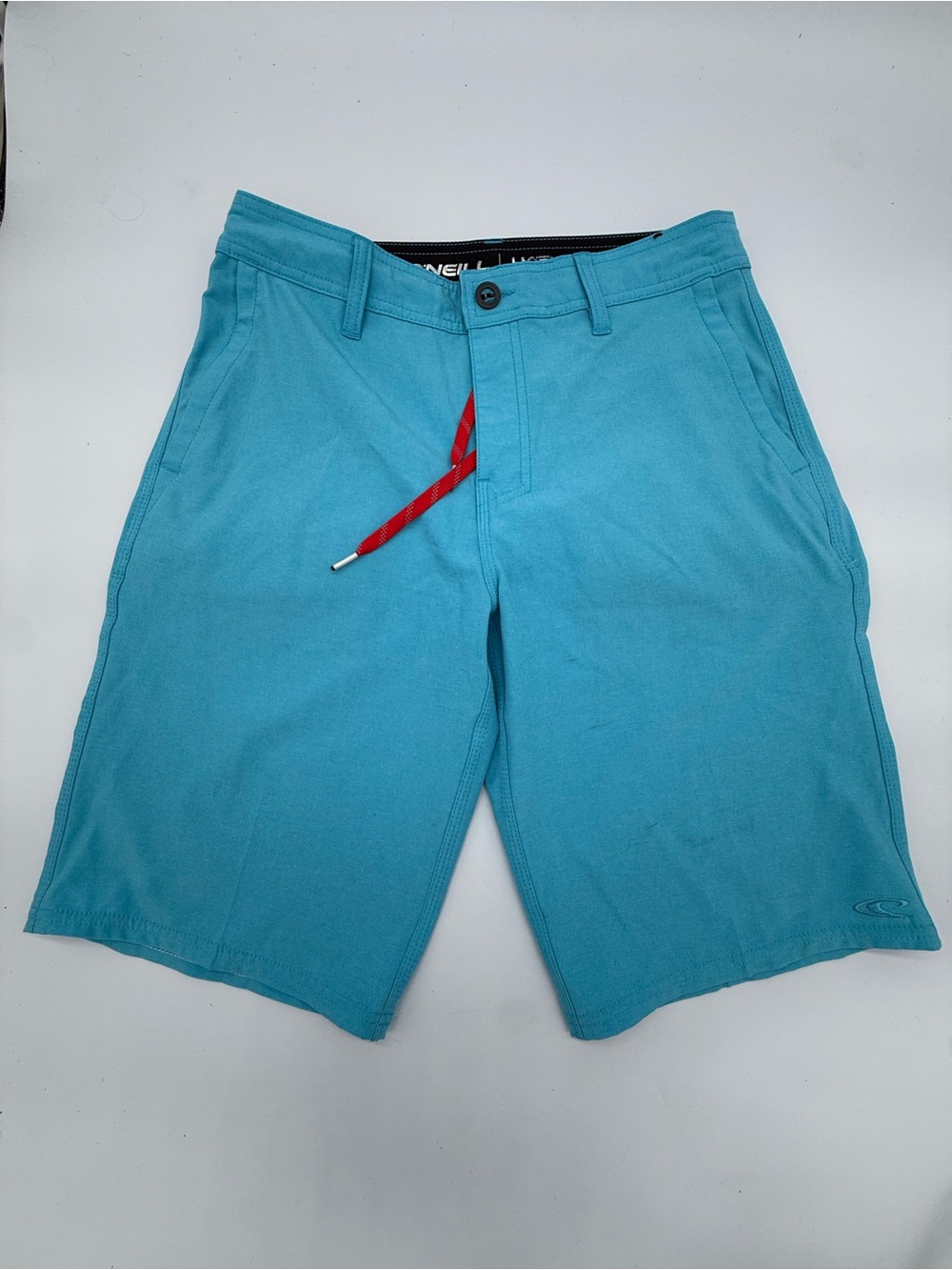 O'Neill Men’s turquoise  Flat-Front Shorts with Red Drawstring Accent